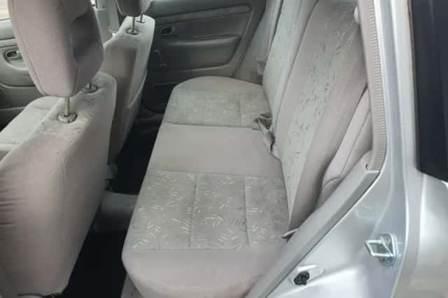 Mazda Demio (2002) thumbnail 5