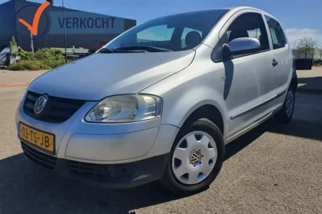 Volkswagen Fox (2007) thumbnail 1
