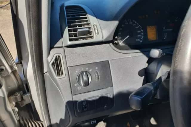 Mercedes-Benz Vito (2012) thumbnail 5
