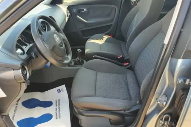 SEAT Ibiza (2006) thumbnail 6