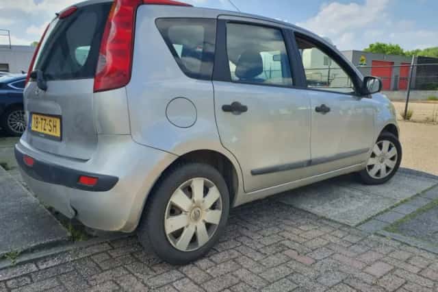 Nissan Note (2007) thumbnail 3