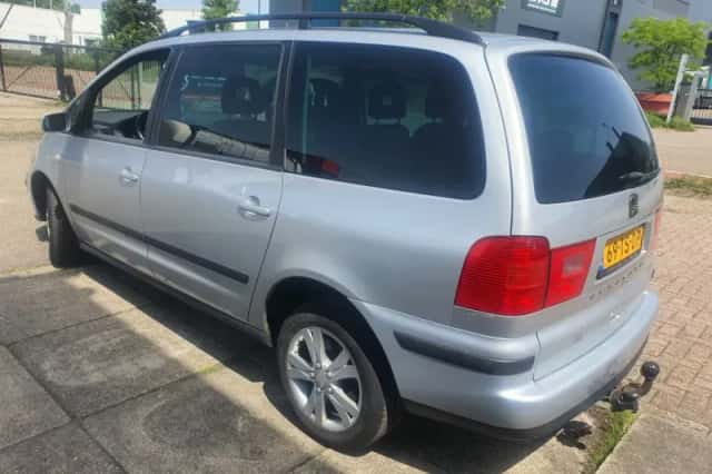 SEAT Alhambra (2007) thumbnail 4