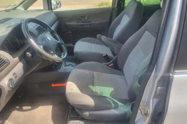 SEAT Alhambra (2007) thumbnail 6