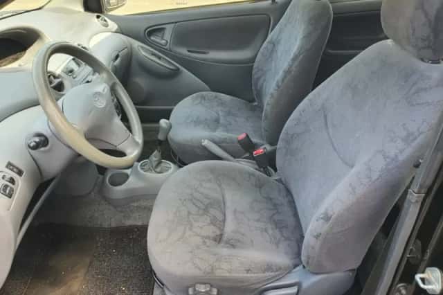 Toyota Yaris (2001) thumbnail 5