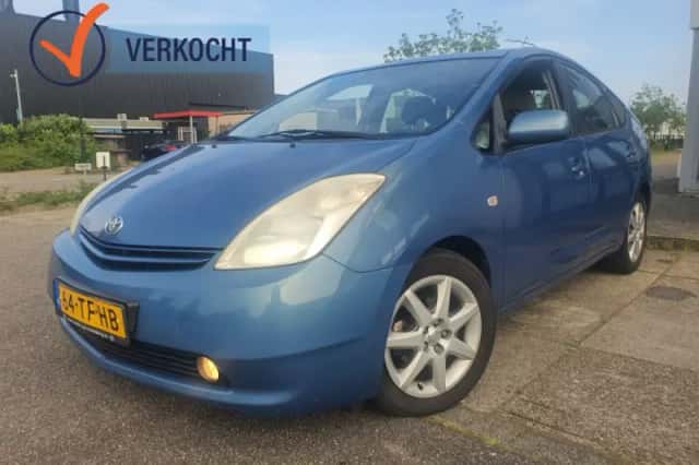Toyota Prius (2005) thumbnail 1