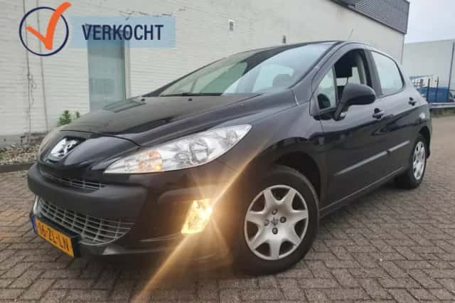 Peugeot 308 (2008) thumbnail 1