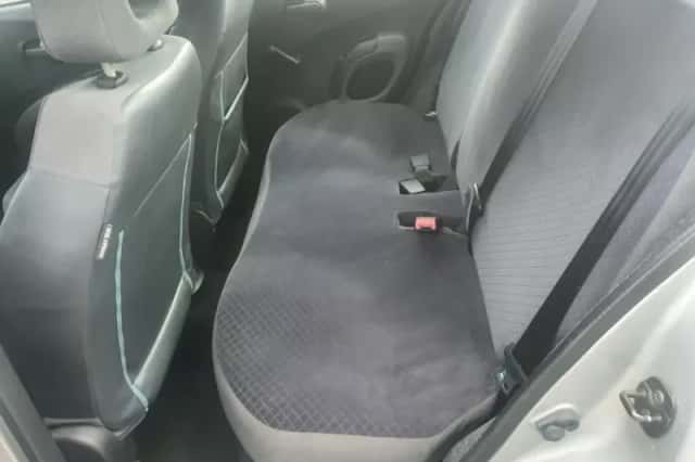 Nissan Micra (2004) thumbnail 5