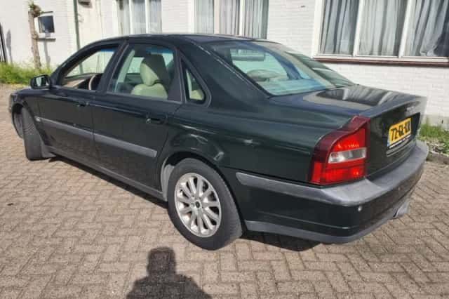 Volvo S80 (2001) thumbnail 4