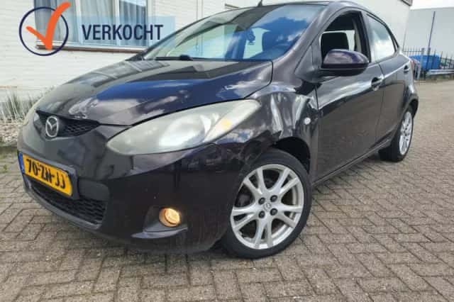 Mazda 2 (2008) thumbnail 1