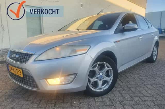 Ford Mondeo (2010) thumbnail 1