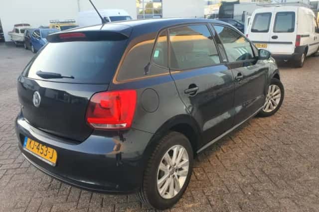 Volkswagen Polo (2011) thumbnail 3