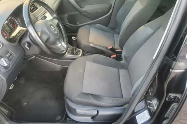 Volkswagen Polo (2011) thumbnail 6