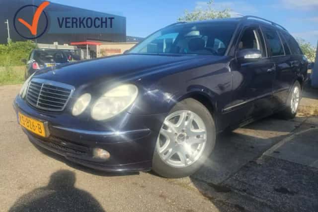 Mercedes-Benz E-Klasse (2005) thumbnail 1
