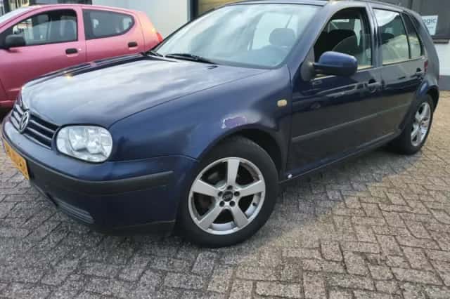 Volkswagen Golf (1999) thumbnail 1
