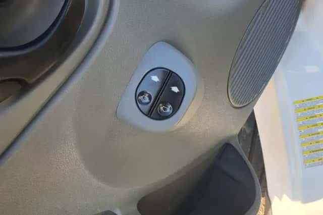 Ford Transit (2012) thumbnail 6