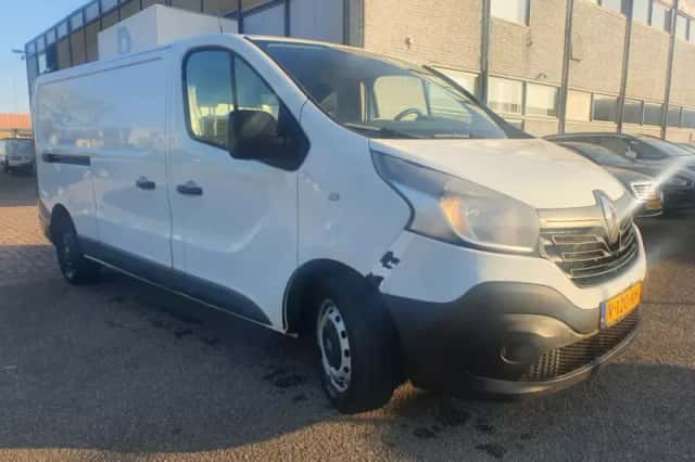 Renault Trafic (2018) thumbnail 2