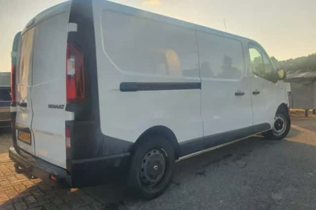 Renault Trafic (2018) thumbnail 3