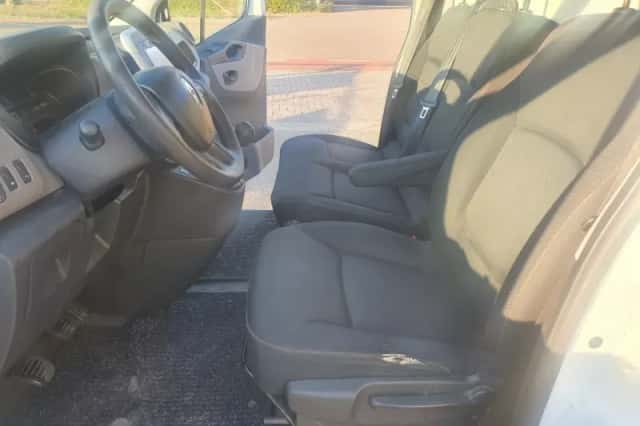 Renault Trafic (2018) thumbnail 5