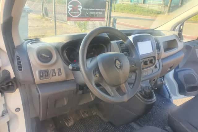Renault Trafic (2018) thumbnail 6