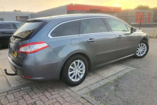 Peugeot 508 (2013) thumbnail 3