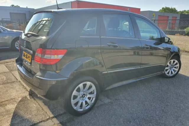 Mercedes-Benz B-Klasse (2007) thumbnail 3