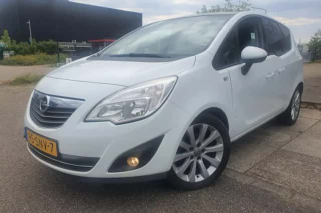 Opel Meriva (2011) thumbnail 1