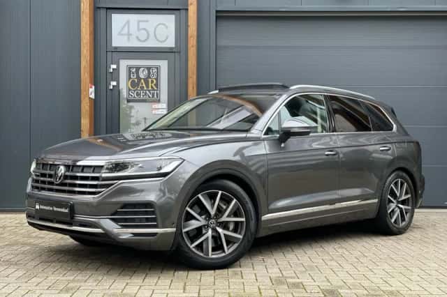 Volkswagen Touareg (2021) thumbnail 1