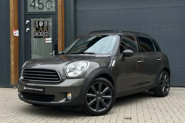 MINI Countryman (2011) thumbnail 1