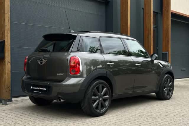 MINI Countryman (2011) thumbnail 6