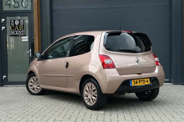 Renault Twingo (2011) thumbnail 2