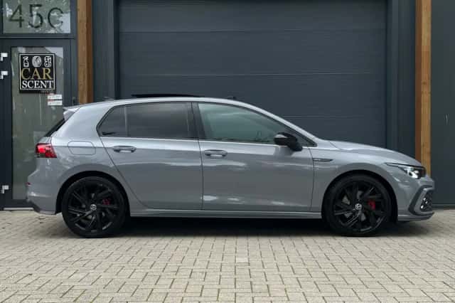 Volkswagen Golf (2023) thumbnail 5