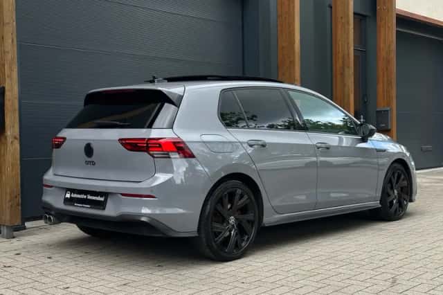 Volkswagen Golf (2023) thumbnail 6