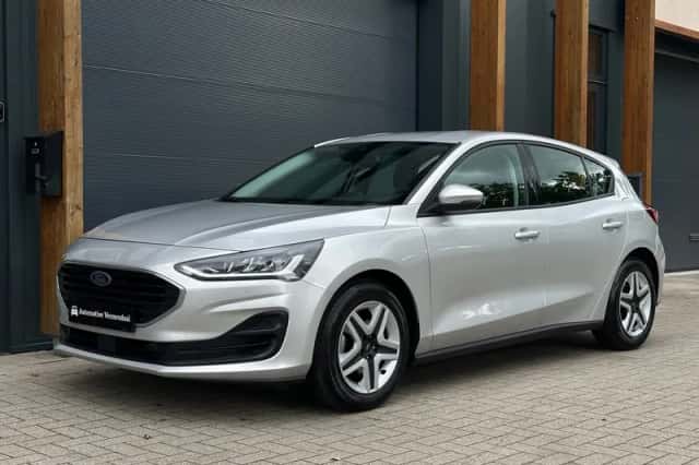 Ford Focus (2022) thumbnail 6