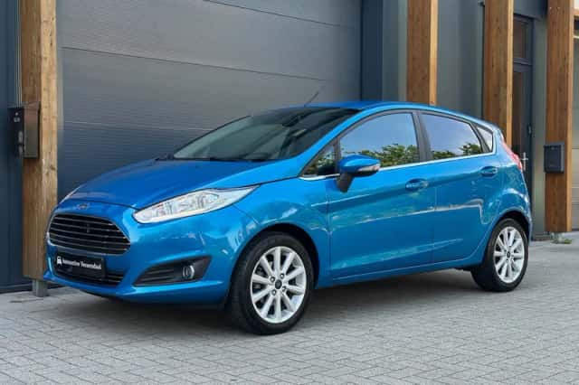 Ford Fiesta (2016) thumbnail 6