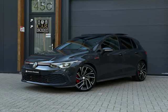 Volkswagen Golf (2021) thumbnail 1