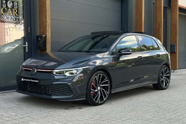 Volkswagen Golf (2021) thumbnail 3