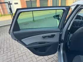 SEAT Leon (2018) thumbnail 17
