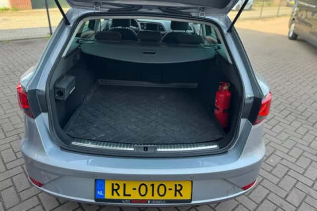 SEAT Leon (2018) thumbnail 20