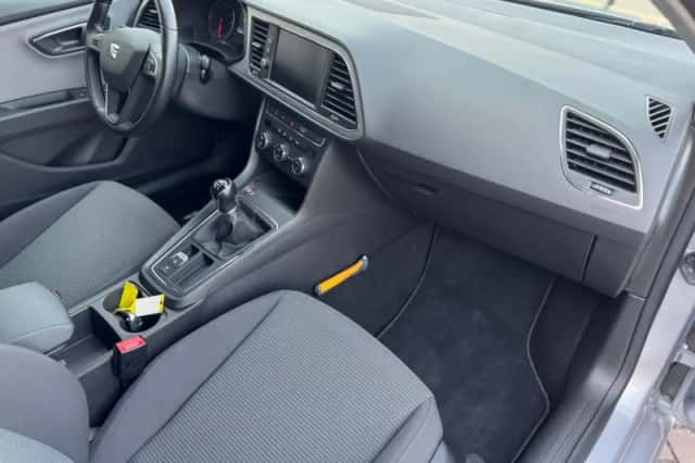 SEAT Leon (2018) thumbnail 26