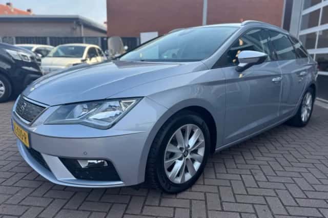 SEAT Leon (2018) thumbnail 9
