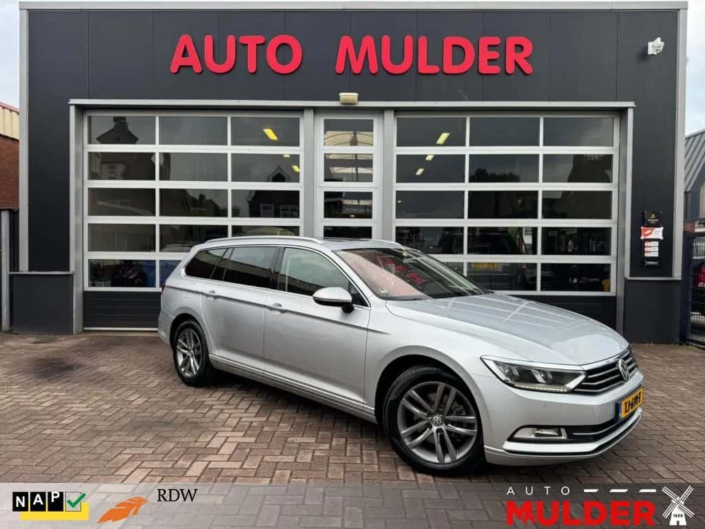 Volkswagen Passat (2015) — foto 1