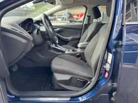 Ford Focus (2012) thumbnail 12