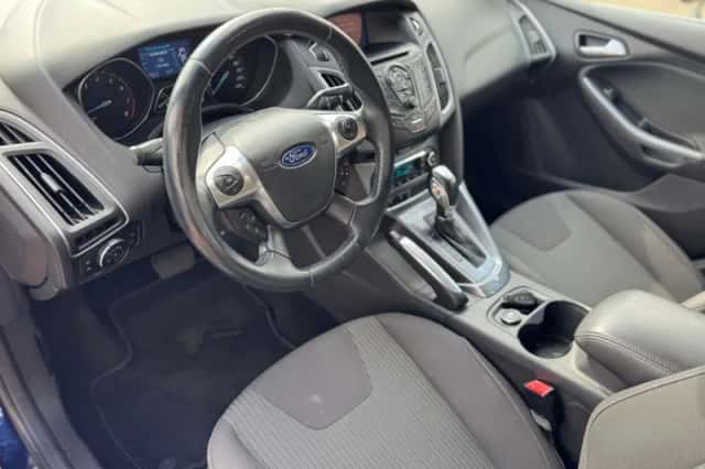 Ford Focus (2012) thumbnail 13