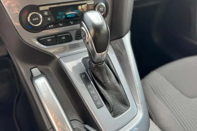 Ford Focus (2012) thumbnail 17