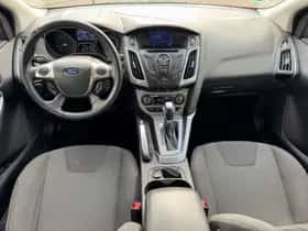 Ford Focus (2012) thumbnail 24