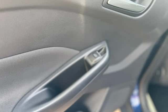 Ford Focus (2012) thumbnail 26