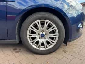 Ford Focus (2012) thumbnail 39
