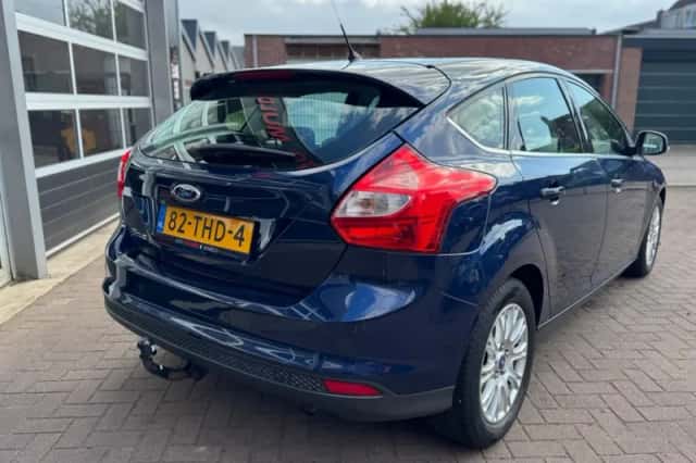 Ford Focus (2012) thumbnail 5