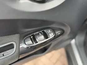Nissan Juke (2014) thumbnail 22
