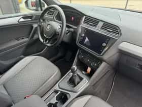 Volkswagen Tiguan (2020) thumbnail 36